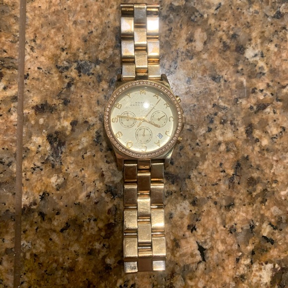 Marc By Marc Jacobs Gold Watch - Picture 3 of 4